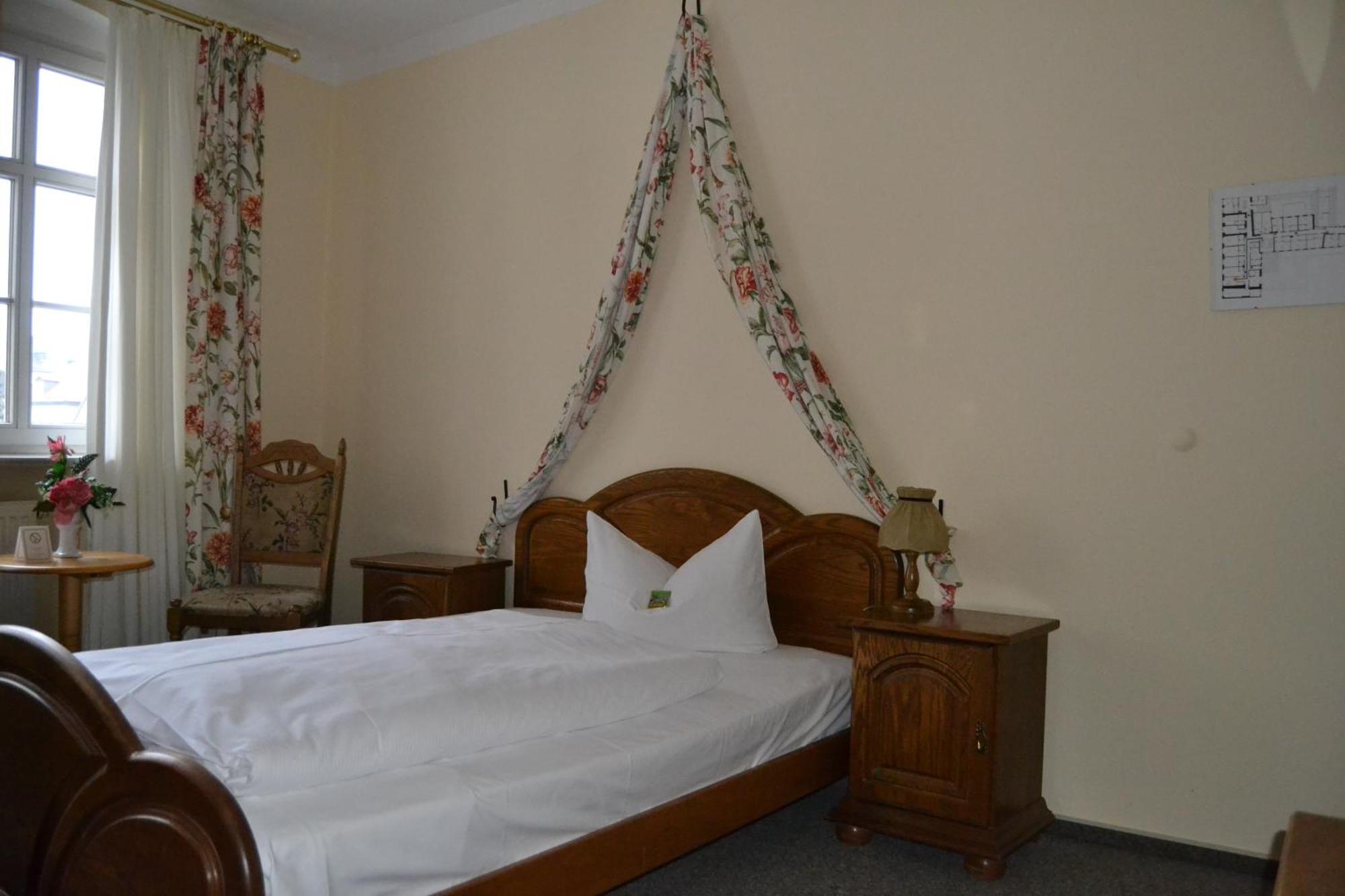 Hotel Anker Saalfeld Saale Rom bilde
