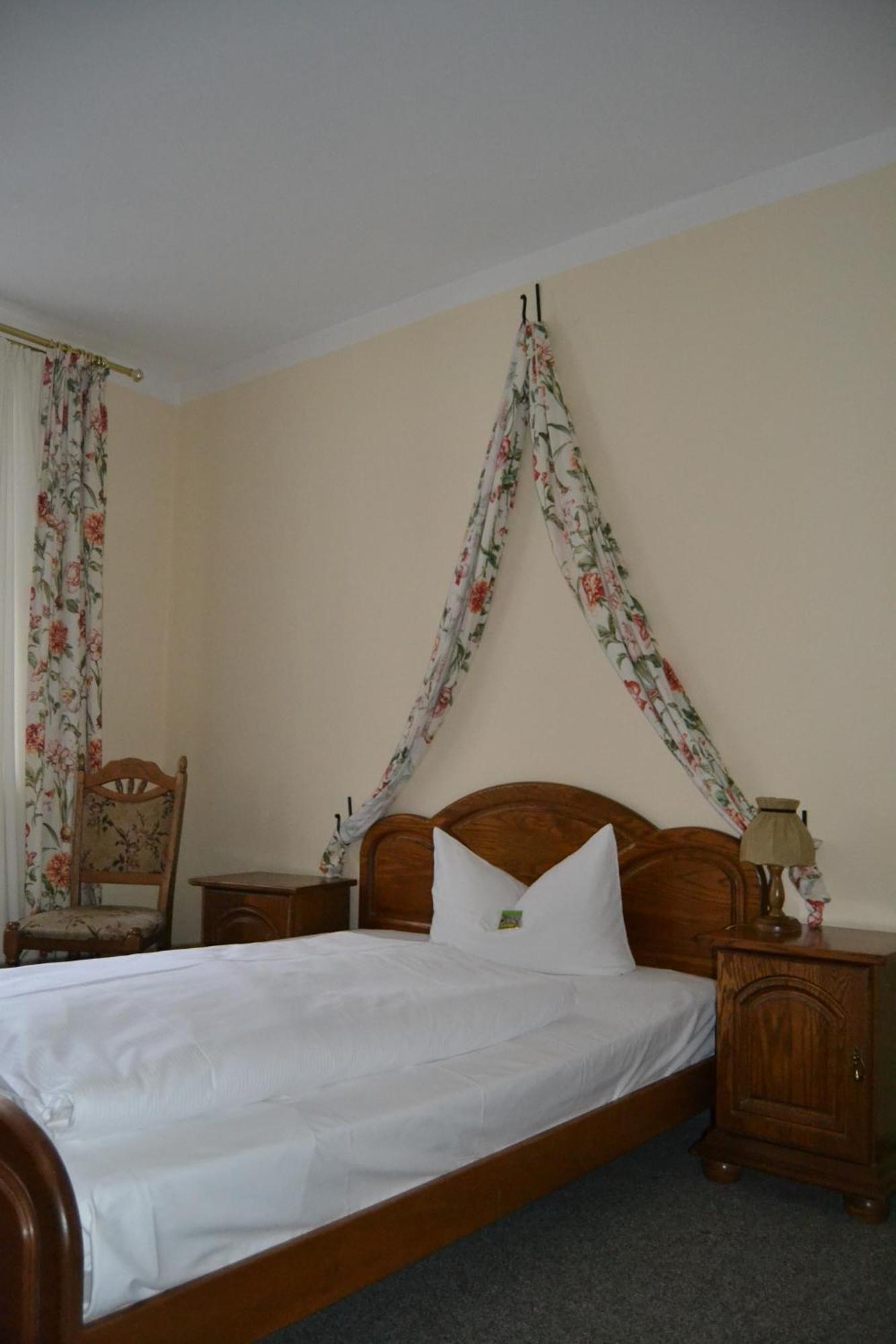 Hotel Anker Saalfeld Saale Rom bilde